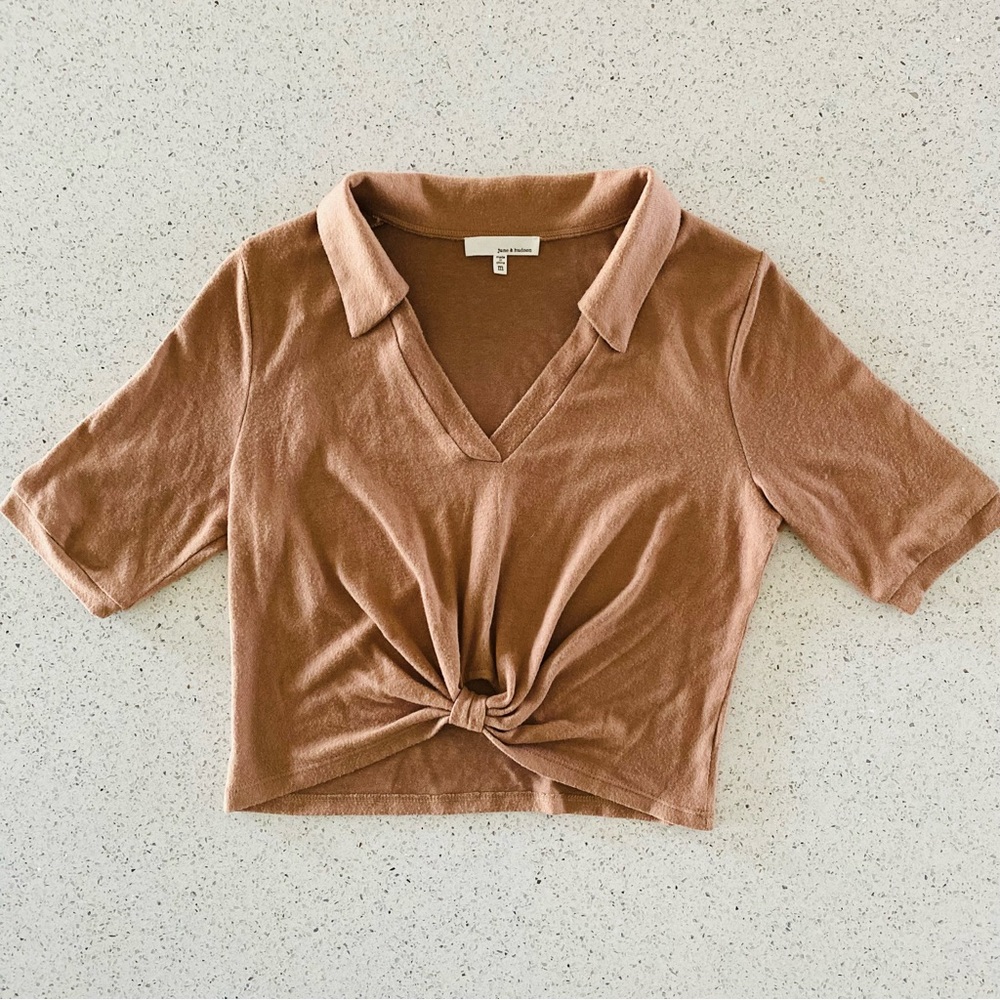 Women’s Crop Top With Cutout